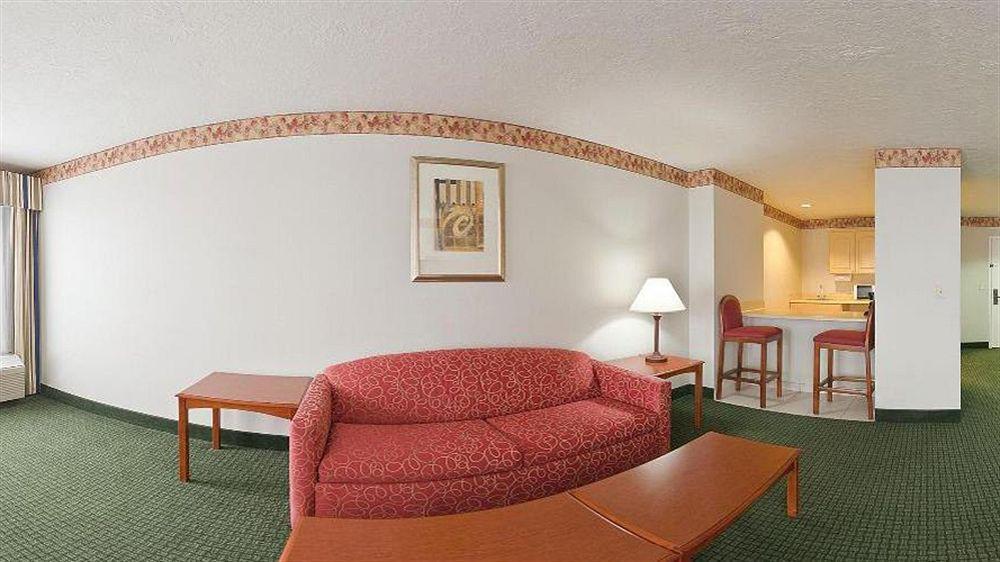 Holiday Inn Express & Suites Batesville By Ihg Exterior photo